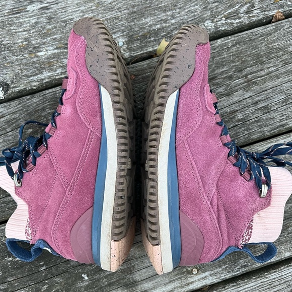 The North Face Women’s Back-To-Berkeley Waterproof Hiking Sport Boot EUC - Picture 3 of 7